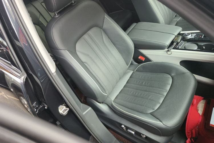 Used Volkswagen Teramont 2022 530 V6 Four-Wheel Drive Prestige Luxury Edition Right Front Seat