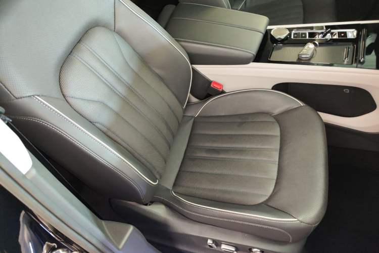 Used Volkswagen Teramont 2022 330TSI Two-Wheel-Drive Prestige Luxury Edition Right Front Seat