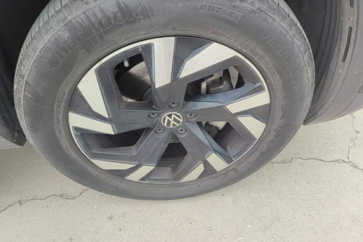 Used Volkswagen Teramont 2022 330TSI Two-Wheel-Drive Luxury Edition Right Front Wheel Hub