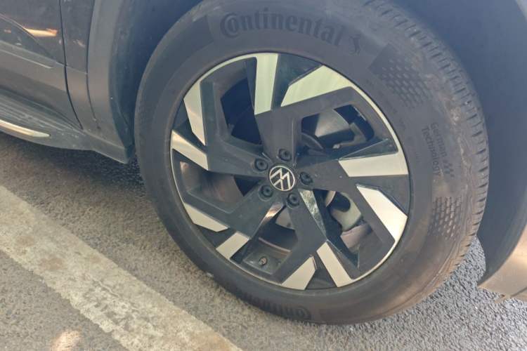 Used Volkswagen Teramont 2022 380TSI Four-Wheel Drive Luxury Edition Right Front Wheel Hub