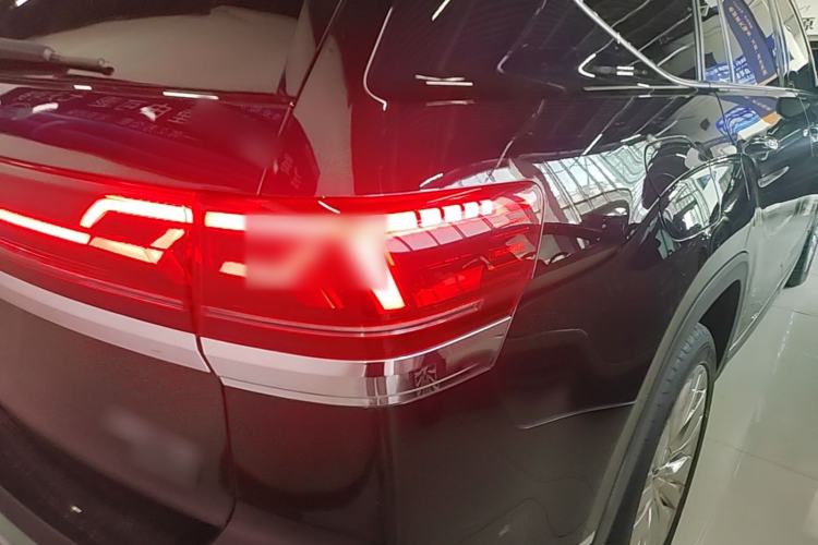 Used Volkswagen Teramont 2022 380TSI Four-Wheel Drive Prestige Flagship Edition Right Rear Taillight