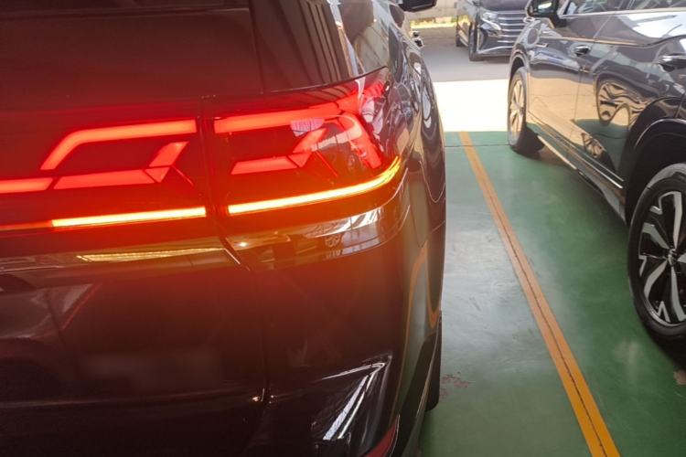 Used Volkswagen Teramont 2022 380TSI Four-Wheel Drive Prestige Flagship Edition Right Rear Taillight