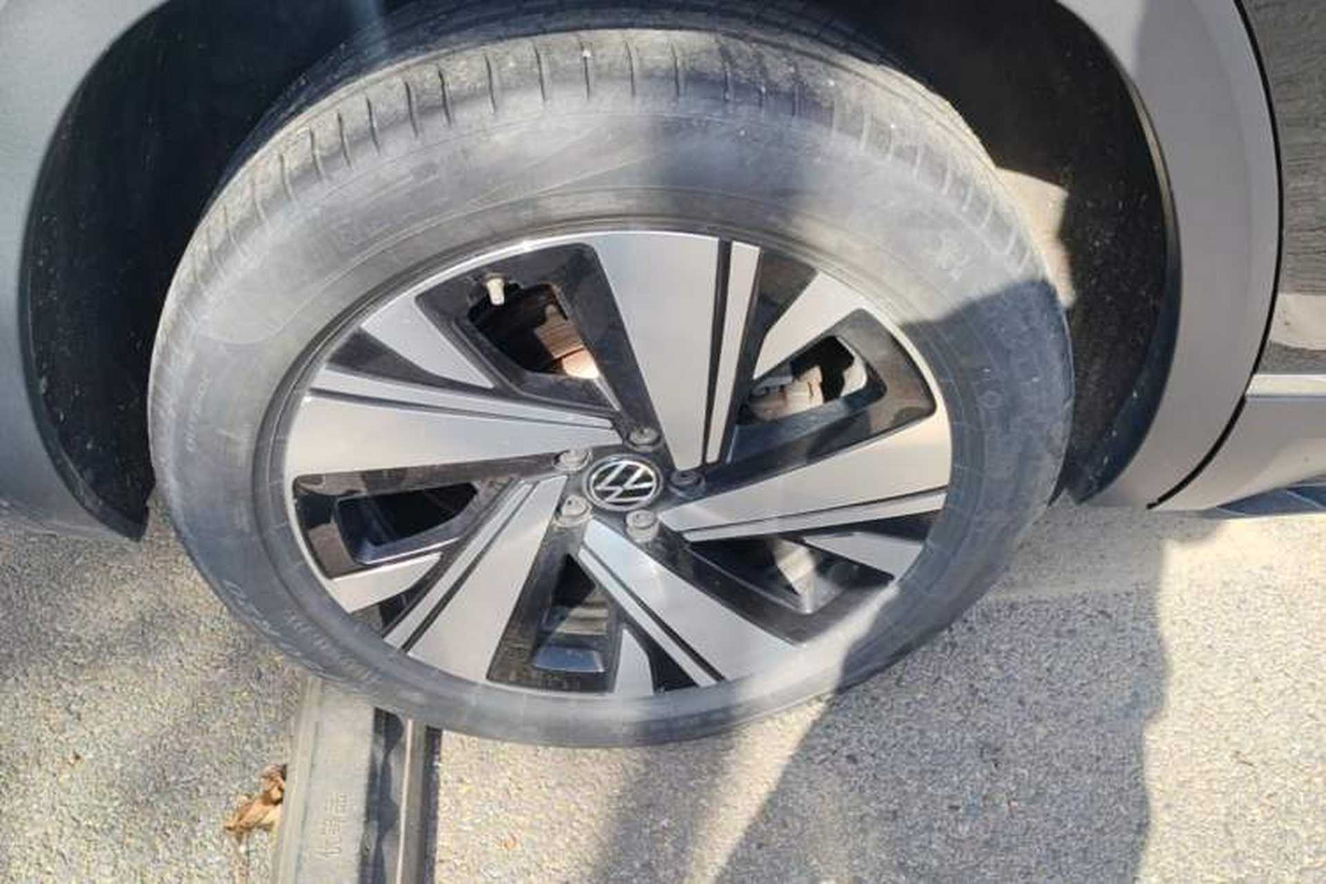 Used Volkswagen Teramont 2022 380TSI Four-Wheel Drive Prestige Luxury Edition Right Rear Wheel Hub