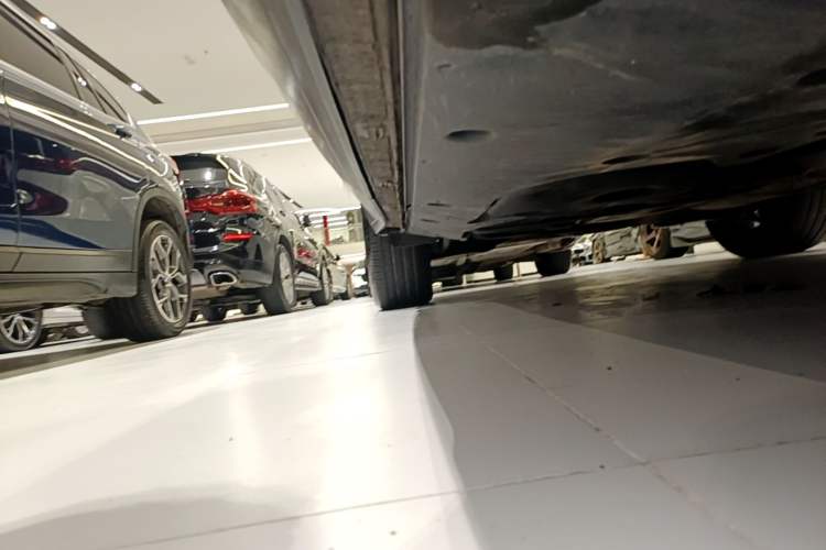 Used Volkswagen Teramont 2022 380TSI Four-Wheel Drive Prestige Luxury Edition Right Side Sill