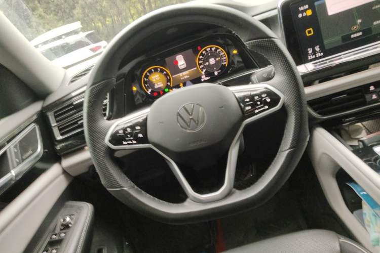 Used Volkswagen Teramont 2022 380TSI Four-Wheel Drive Prestige Flagship Edition Steering Wheel