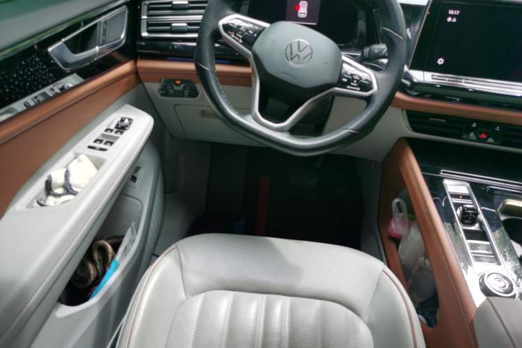 Used Volkswagen Teramont 2022 380TSI Four-Wheel Drive Prestige Luxury Edition Steering Wheel
