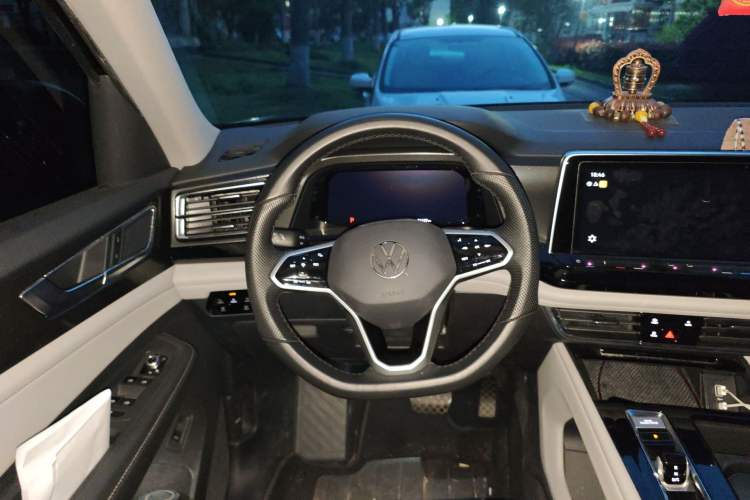 Used Volkswagen Teramont 2022 380TSI Four-Wheel Drive Luxury Edition Steering Wheel