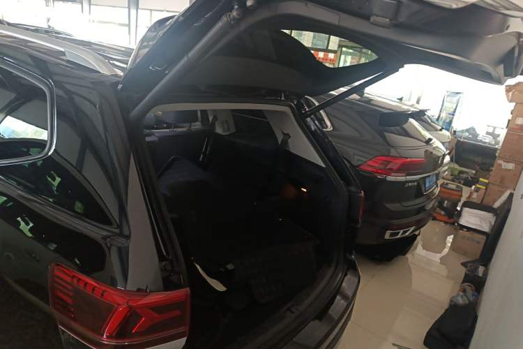 Used Volkswagen Teramont 2022 380TSI Four-Wheel Drive Luxury Edition Trunk