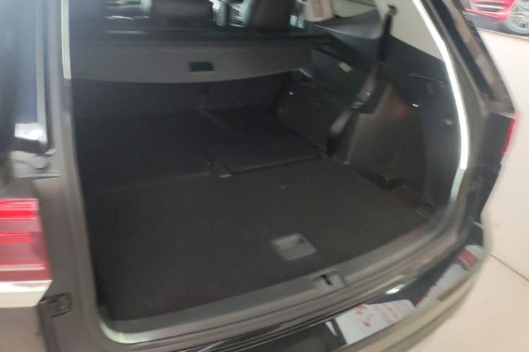 Used Volkswagen Teramont 2022 380TSI Four-Wheel Drive Luxury Edition Trunk
