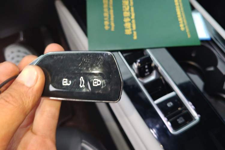 Used Volkswagen Teramont 2022 330TSI Two-Wheel-Drive Prestige Luxury Edition Vehicle Key
