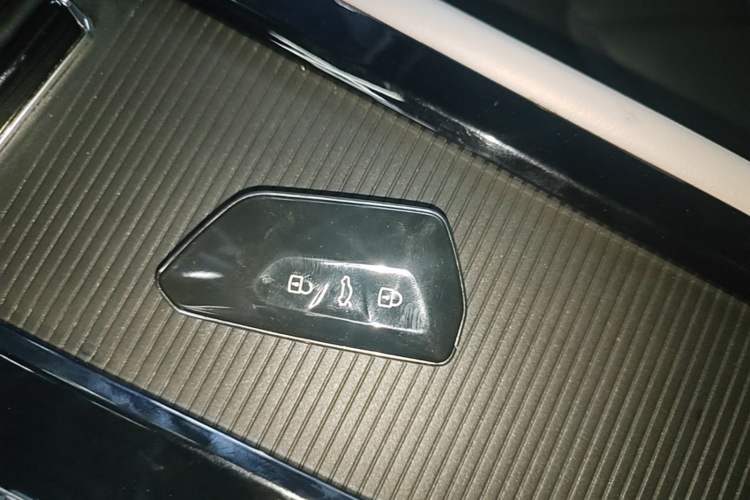 Used Volkswagen Teramont 2022 380TSI Four-Wheel Drive Prestige Flagship Edition Vehicle Key
