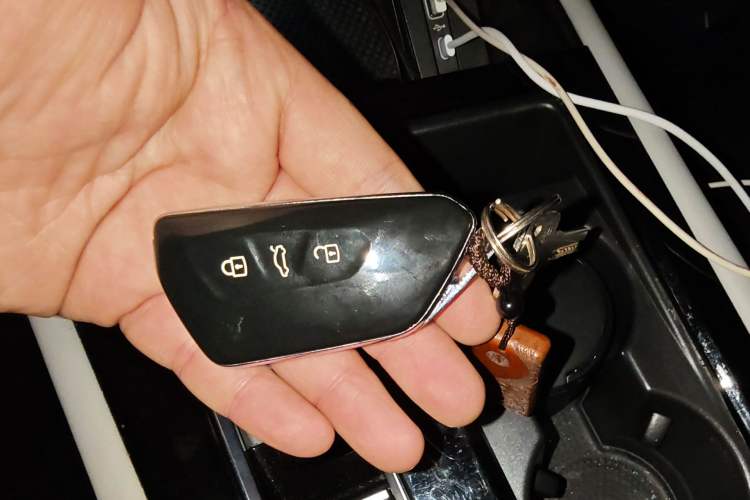 Used Volkswagen Teramont 2022 380TSI Four-Wheel Drive Luxury Edition Vehicle Key