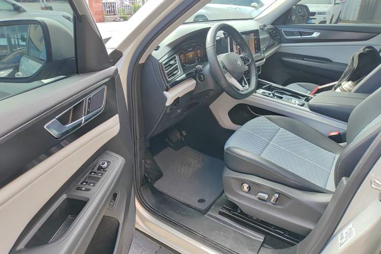 Used Volkswagen Teramont 2022 380TSI Four-Wheel Drive Luxury Edition Driver Seat