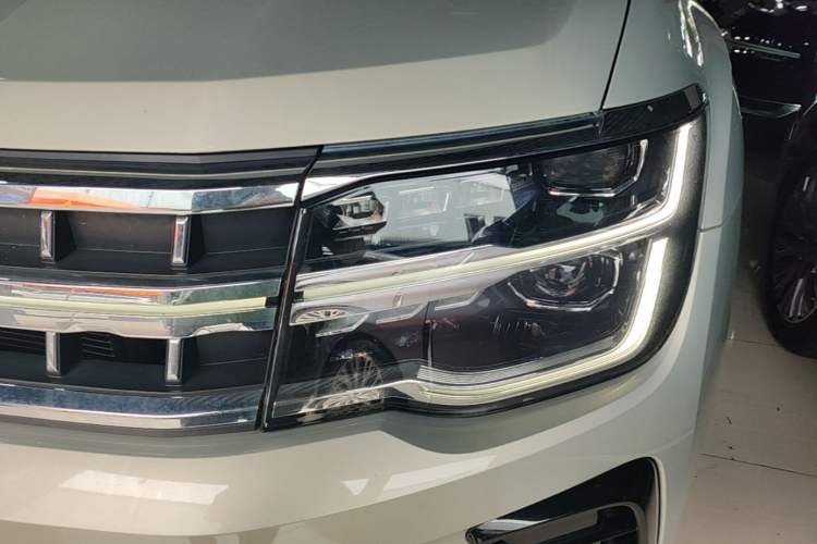 Used Volkswagen Teramont 2022 530 V6 Four-Wheel Drive Prestige Flagship Edition Left Front Headlight