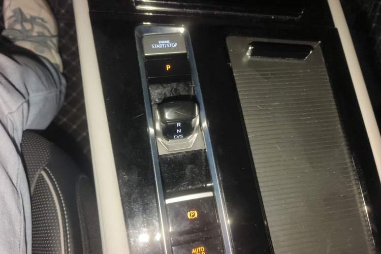 Used Volkswagen Teramont 2022 380TSI Four-Wheel Drive Prestige Flagship Edition Gear Lever
