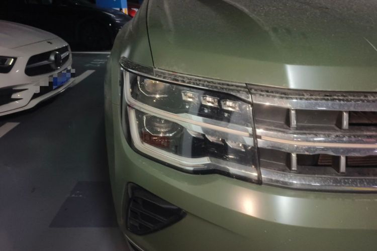 Used Volkswagen Teramont 2022 380TSI Four-Wheel Drive Prestige Flagship Edition Right Front Headlight