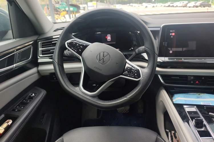 Used Volkswagen Teramont 2022 530 V6 Four-Wheel Drive Prestige Flagship Edition Steering Wheel