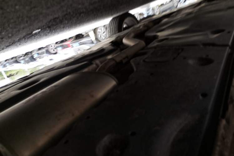Used Volkswagen Teramont  Chassis Rear Left