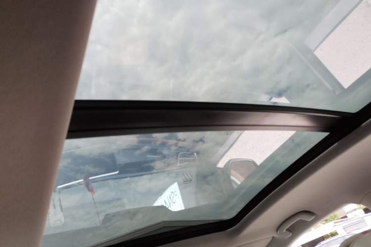 Used Volkswagen Teramont  Headliner