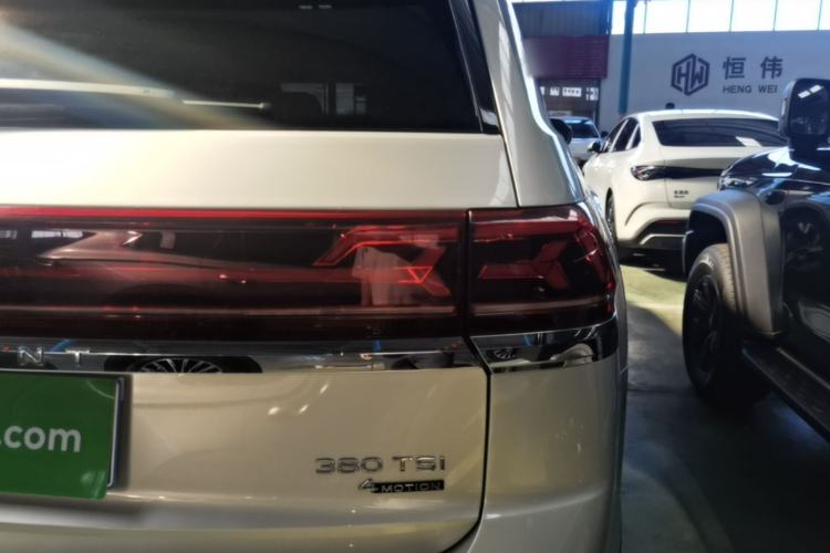 Used Volkswagen Teramont 2022 380TSI Four-Wheel Drive Luxury Edition Right Rear Taillight