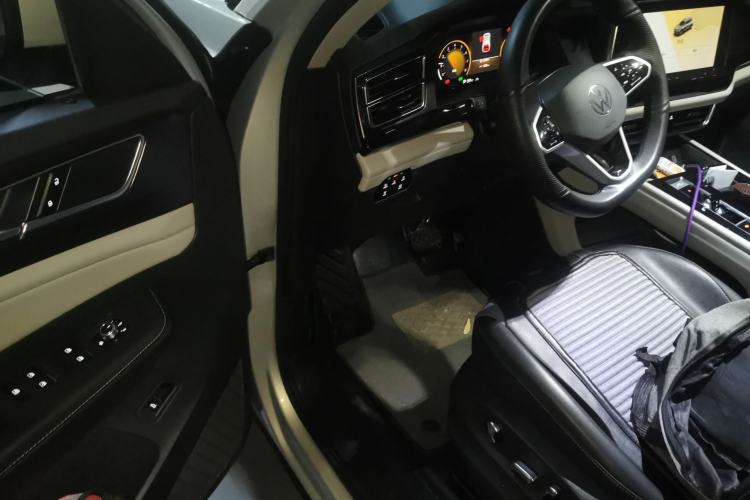 Used Volkswagen Teramont 2022 380TSI Four-Wheel Drive Luxury Edition Driver Seat