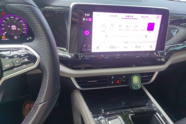 Used Volkswagen Teramont 2023 380TSI Four-Wheel Drive Prestige Luxury Edition Audio And AC Panel
