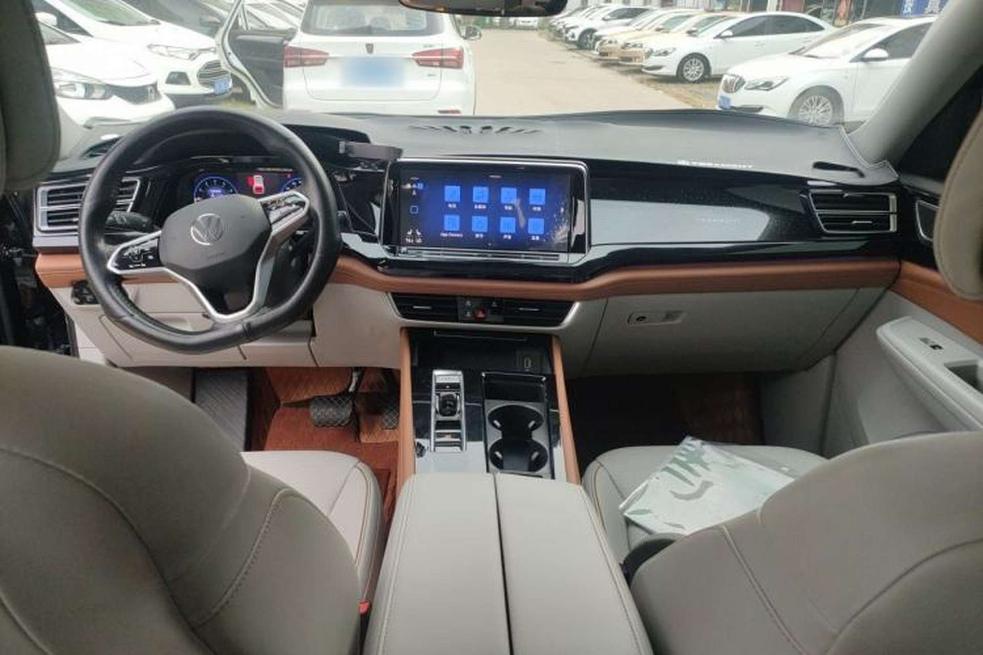 Used Volkswagen Teramont 2023 330TSI Two-Wheel-Drive Prestige Luxury Edition Center Console