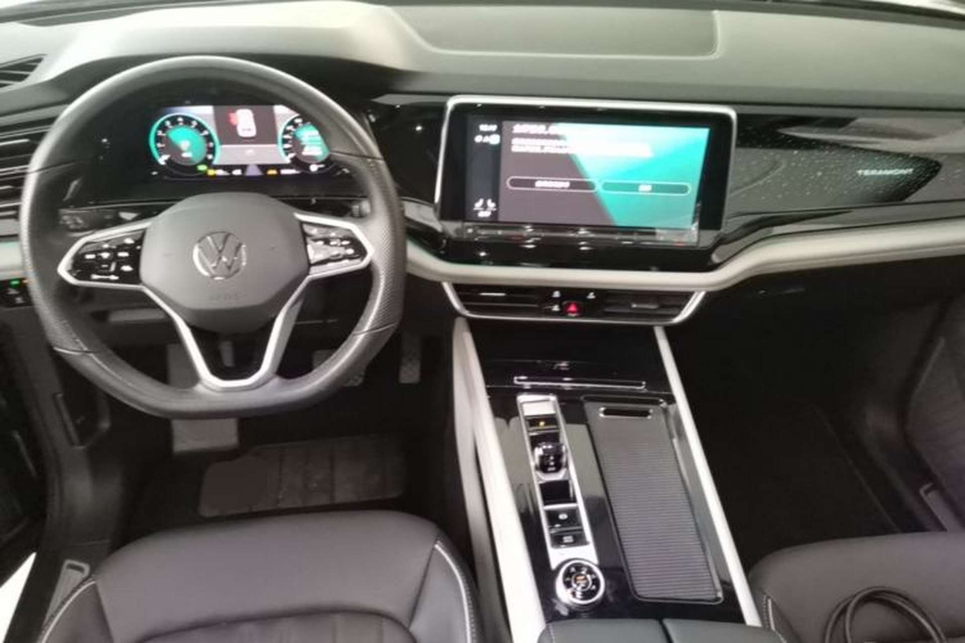 Used Volkswagen Teramont 2023 380TSI Four-Wheel Drive Prestige Luxury Edition Center Console