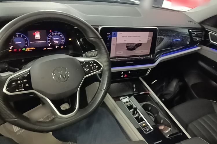 Used Volkswagen Teramont 2023 330TSI Two-Wheel-Drive Prestige Luxury Edition Center Console
