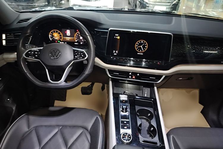 Used Volkswagen Teramont 2023 380TSI Four-Wheel Drive Prestige Luxury Edition Center Console