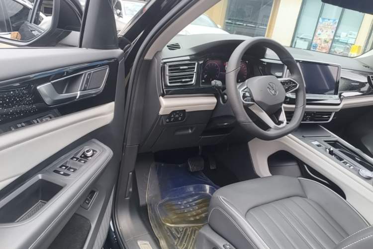 Used Volkswagen Teramont 2023 380TSI Four-Wheel Drive Prestige Luxury Edition Driver Seat