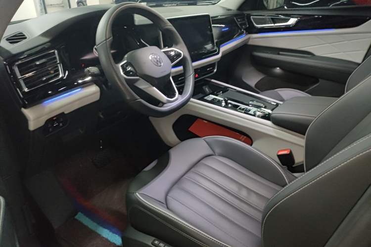 Used Volkswagen Teramont 2023 380TSI Four-Wheel Drive Luxury Edition Driver Seat