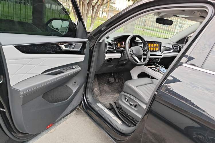 Used Volkswagen Teramont 2023 380TSI Four-Wheel Drive Prestige Luxury Edition Driver Seat