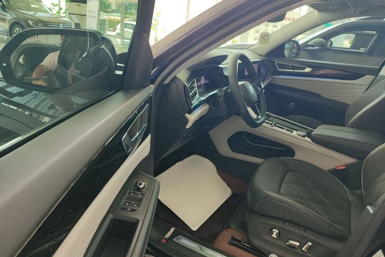 Used Volkswagen Teramont 2023 380TSI Four-Wheel Drive Prestige Flagship Edition Driver Seat