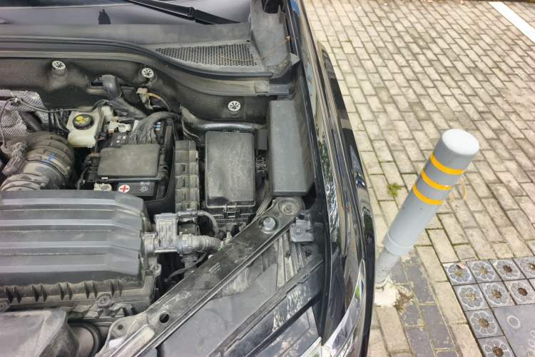Used Volkswagen Teramont 2023 530 V6 All-Wheel Drive Prestige Flagship Edition Engine Bay Left