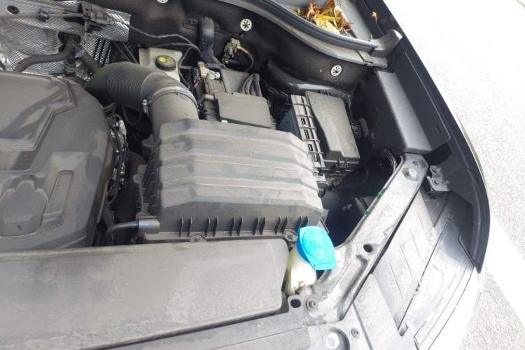 Used Volkswagen Teramont 2023 380TSI Four-Wheel Drive Prestige Luxury Edition Engine Bay Left