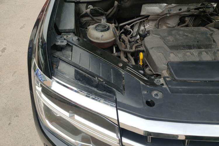 Used Volkswagen Teramont 2023 330TSI Two-Wheel-Drive Prestige Luxury Edition Engine Bay Right