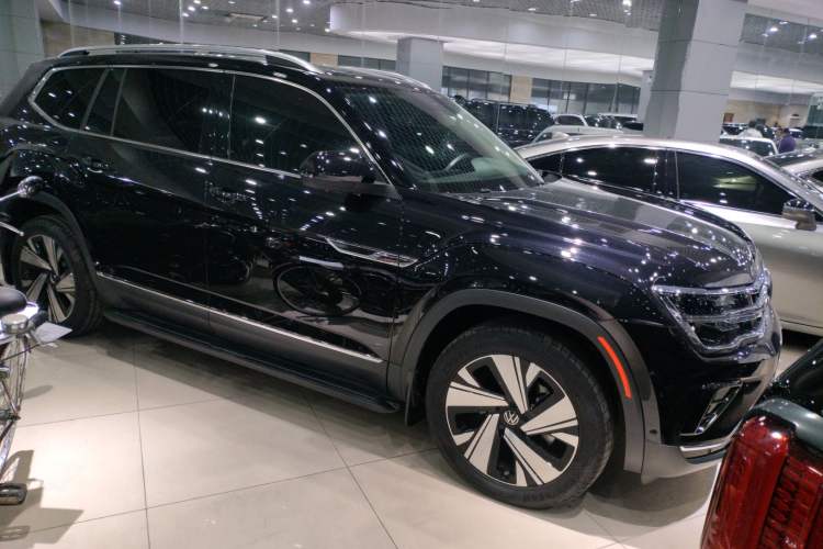 Used Volkswagen Teramont 2023 Facelift 380TSI Four-Wheel Drive Prestige Luxury Edition Front Right 45 Deg