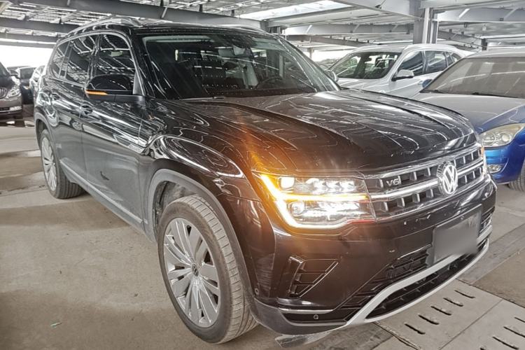Used Volkswagen Teramont 2023 530 V6 All-Wheel Drive Prestige Flagship Edition Front Right 45 Deg