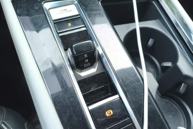 Used Volkswagen Teramont 2023 380TSI Four-Wheel Drive Luxury Edition Gear Lever