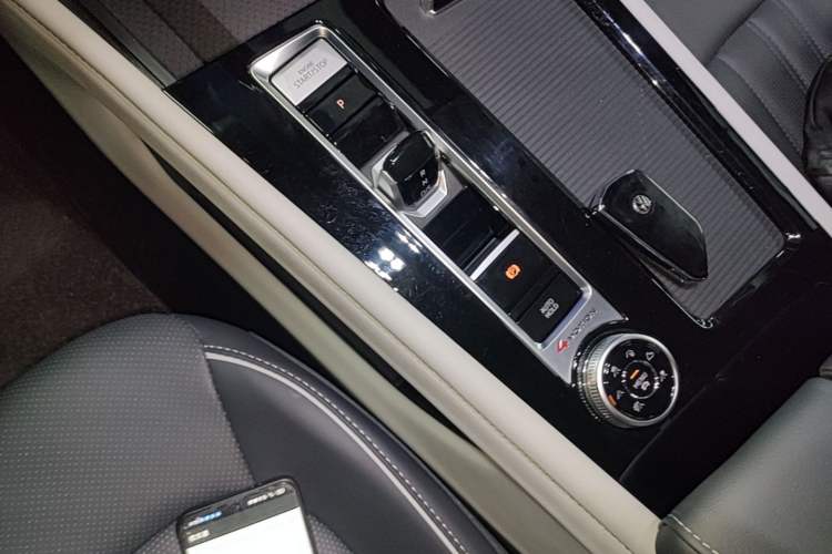 Used Volkswagen Teramont 2023 380TSI Four-Wheel Drive Luxury Edition Gear Lever