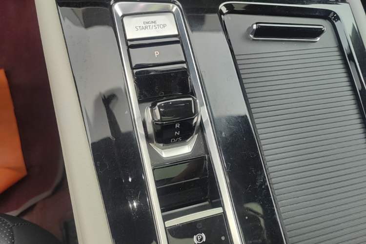 Used Volkswagen Teramont 2023 380TSI Four-Wheel Drive Prestige Luxury Edition Gear Lever
