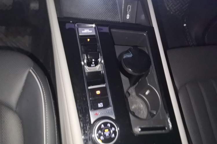 Used Volkswagen Teramont 2023 380TSI Four-Wheel Drive Prestige Luxury Edition Gear Lever