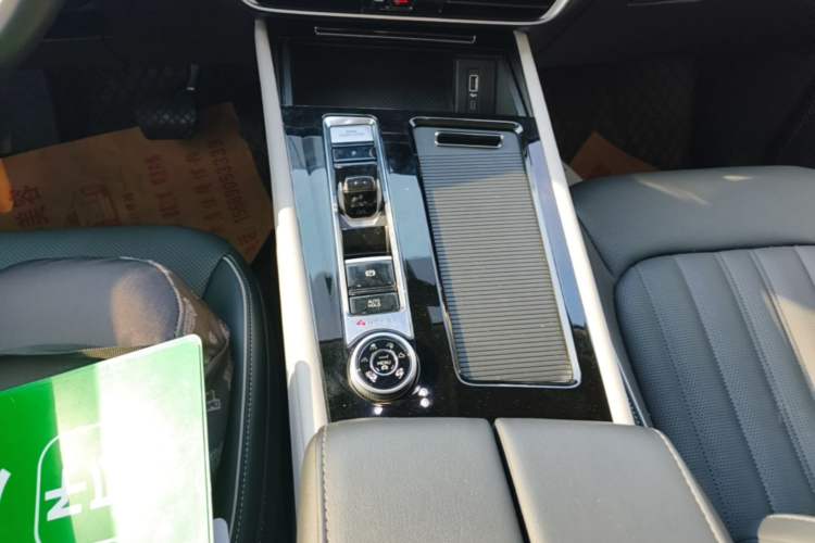 Used Volkswagen Teramont 2023 380TSI Four-Wheel Drive Luxury Edition Gear Lever