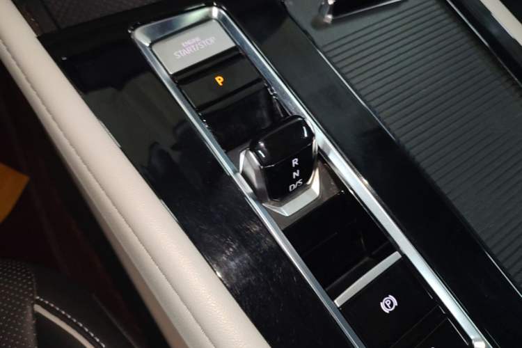 Used Volkswagen Teramont 2023 380TSI Four-Wheel Drive Prestige Luxury Edition Gear Lever