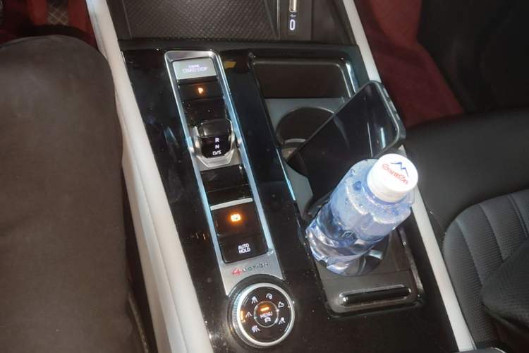 Used Volkswagen Teramont 2023 530 V6 Four-Wheel Drive Prestige Luxury Edition Gear Lever