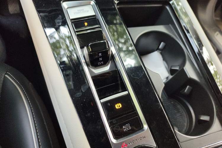 Used Volkswagen Teramont 2023 380TSI Four-Wheel Drive Luxury Edition Gear Lever