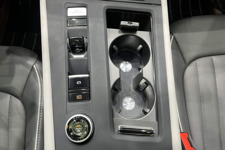 Used Volkswagen Teramont 2023 380TSI Four-Wheel Drive Prestige Luxury Edition Gear Lever