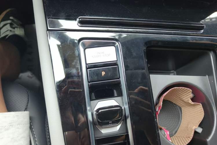 Used Volkswagen Teramont 2023 380TSI Four-Wheel Drive Luxury Edition Gear Lever