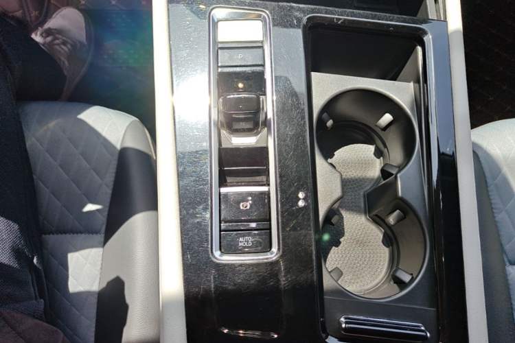 Used Volkswagen Teramont 2023 330TSI Two-Wheel-Drive Luxury Edition Gear Lever